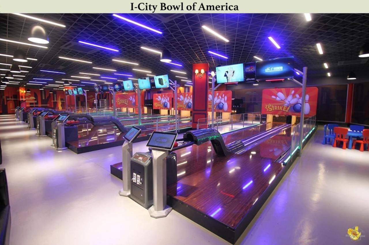 Sinar Rasa Homestay At I-Soho, I-City Шах-Алам Экстерьер фото I-City Bowl of America